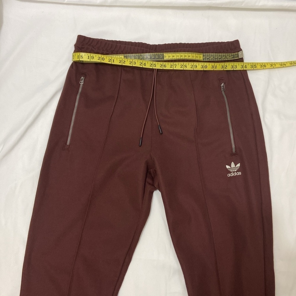 Adidas,Women’s Burgundy and multi color Sweatsuit.Size-M top,L pants - Picture 10 of 16